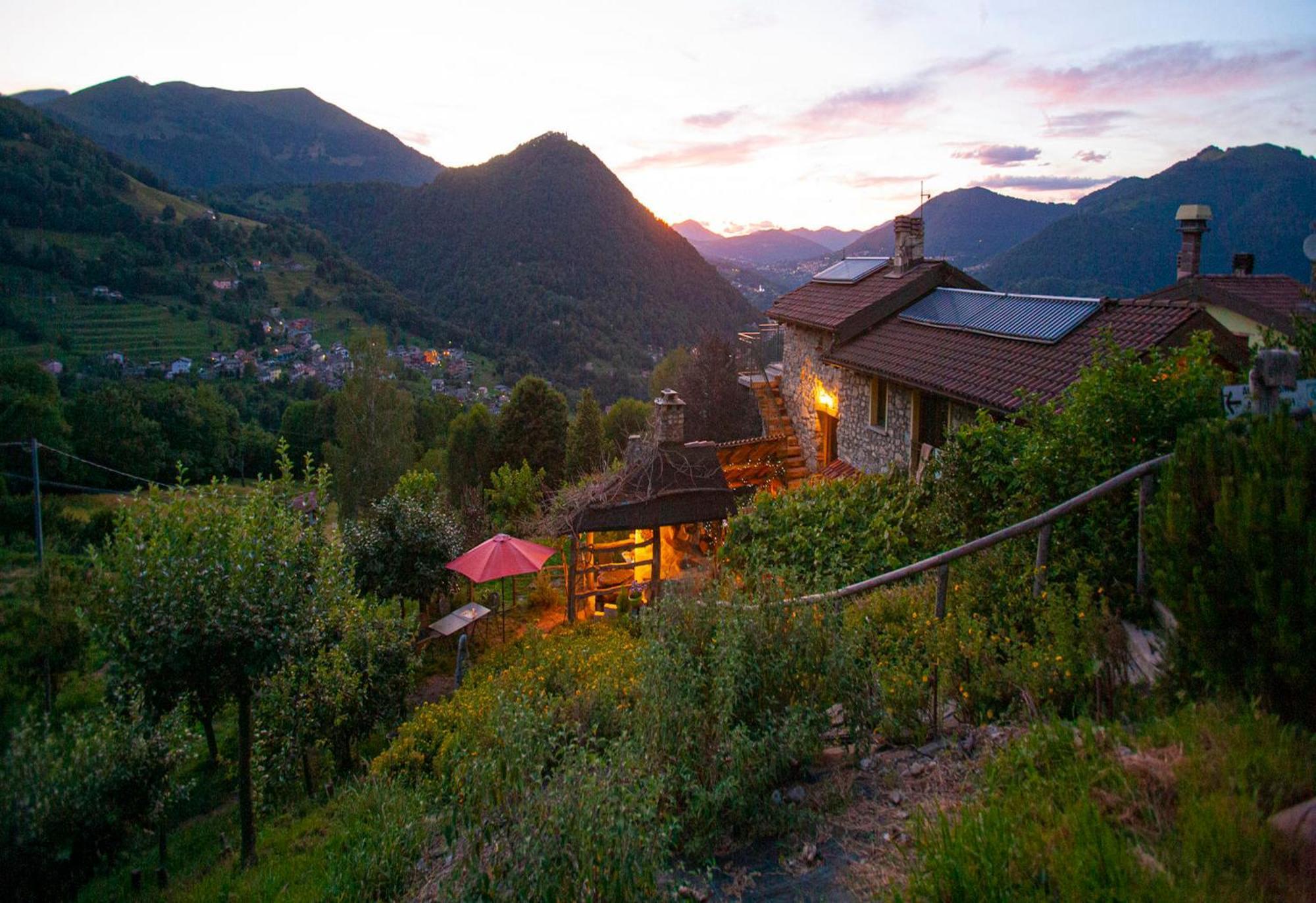 Agriturismo Al Marnich Schignano  Eksteriør bilde