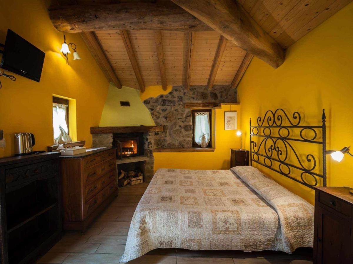 Agriturismo Al Marnich Schignano  Eksteriør bilde
