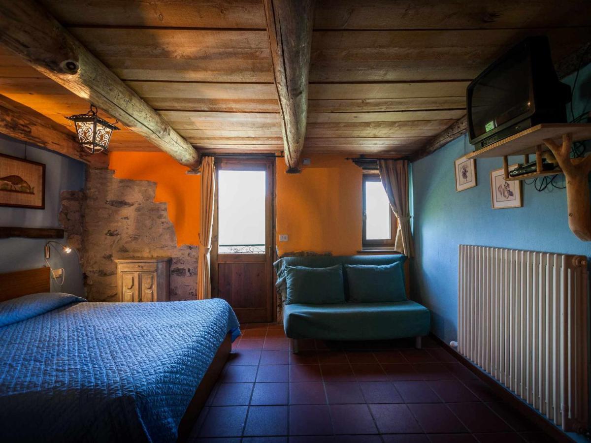 Agriturismo Al Marnich Schignano  Eksteriør bilde